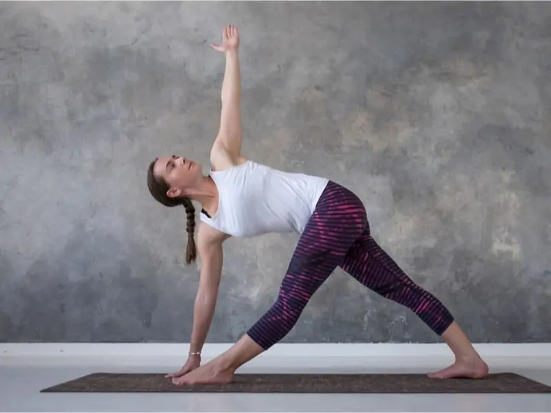 Morning Yoga Poses- Stand With A Twist