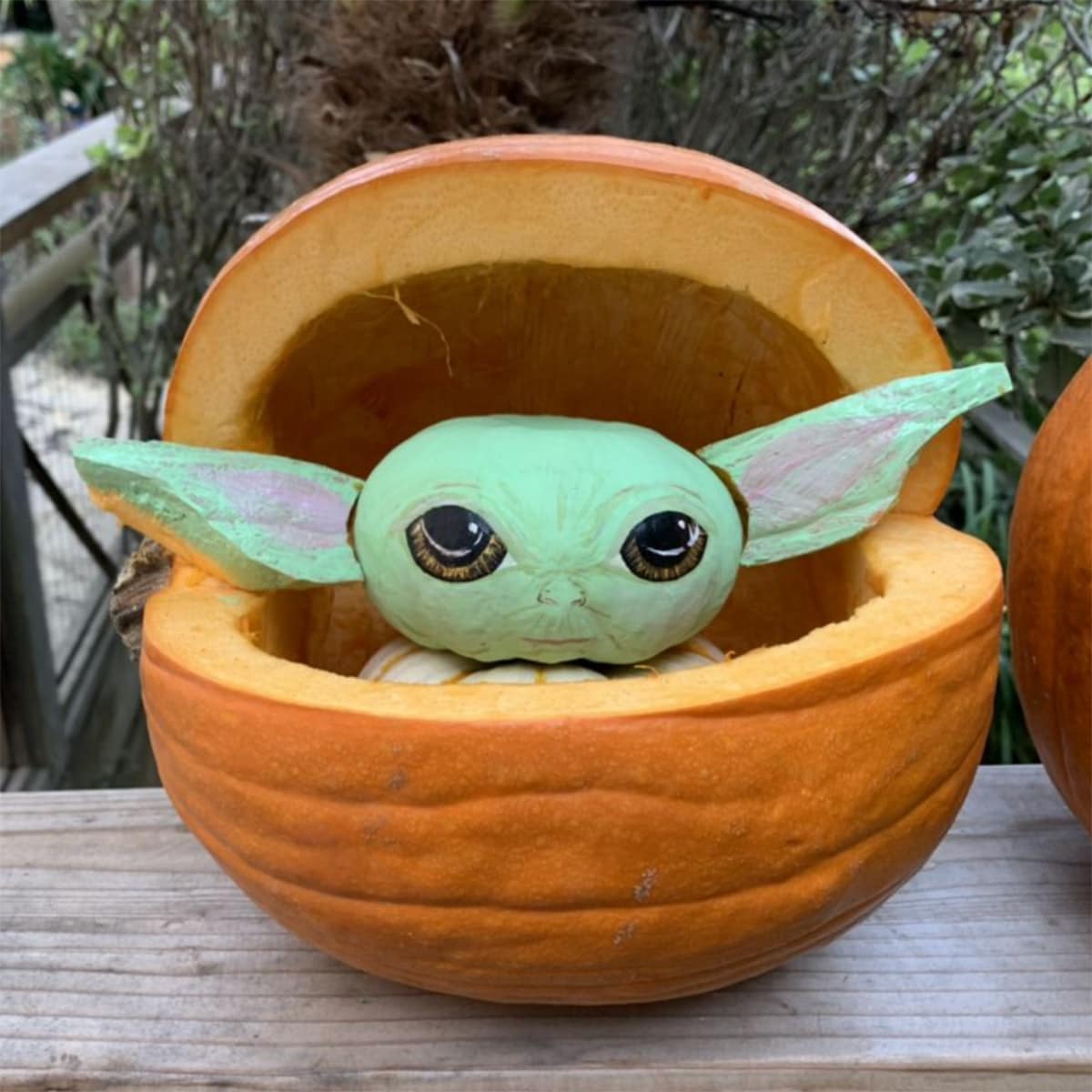 Baby Yoda Pumpkin Carving